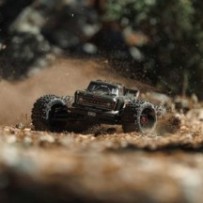 Arrma 1-10 OUTCAST 4S 4X4 RTR Brushless Stunt Truck Gun Metal ARA4410V2T3