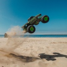 Arrma 1-10 QUAKE 223S DSC 2WD RTR Brushless Monster Truck Green ARA3537T2
