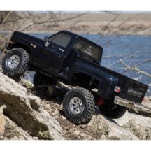 Axial Racing 1-10 SCX10 III Base Camp 1982 Chevrolet K10 4X4 RTR Brushed Rock Crawler Black AXI03030T2