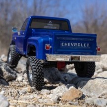 Axial Racing 1-10 SCX10 III Base Camp 1982 Chevrolet K10 4X4 RTR Brushed Rock Crawler Blue AXI03030T1