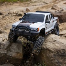 Axial Racing 1-10 SCX10 III Base Camp 4X4 Rock Crawler Brushed RTR White AXI-1375T1
