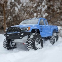 Axial Racing 1-10 SCX10 III Base Camp 4X4 RTR Brushed Rock Crawler Blue AXI03027T1