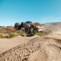 Arrma 1-10 VORTEKS 223S BLX Brushless 4X4 Stadium Truck RTR with DSC Red ARA4305V4T1