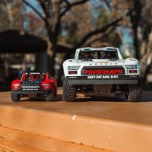 Arrma 1-16 MOJAVE GROM 4X4 RTR Brushed Desert Truck Battery & Charger Included Blue-White ARA2104T2