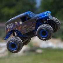 Team Losi 1-18 Mini LMT Son Uva Digger 2S 4X4 RTR Brushed Monster Truck Battery & Charger Included Blue LOS01026T2