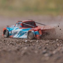 Arrma 1-8 INFRACTION 4X4 RTR Brushed All-Road Street Bash Battery & Charger Included Red-Blue ARA4215V3BIT1