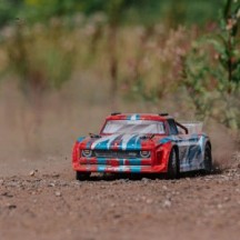 Arrma 1-8 INFRACTION 4X4 RTR Brushed All-Road Street Bash Battery & Charger Included Red-Blue ARA4215V3BIT1