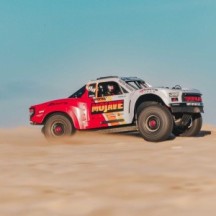 Arrma 1-8 MOJAVE 4S 4X4 RTR Brushless Desert Truck White-Red ARA4404T1