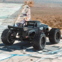 Arrma 1-8 NOTORIOUS 6S 4X4 RTR Brushless Stunt Truck Black ARA8611V6T1