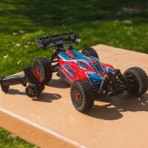 Buggy Arrma TYPHON MEGA 665 4X4 RTR rojo ARA4206V4T3