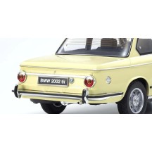 Kyosho 1:18 BMW 2002 Tii 1972 Crema KS08543ML