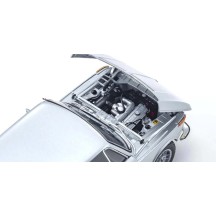 Kyosho 1:18 BMW 2002 Tii 1972 Silver KS08543S