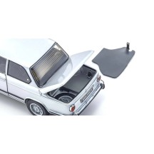 Kyosho 1:18 BMW 2002 Tii 1972 Silver KS08543S
