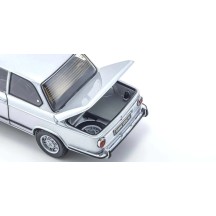 Kyosho 1:18 BMW 2002 Tii 1972 Silver KS08543S