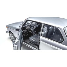 Kyosho 1:18 BMW 2002 Tii 1972 Silver KS08543S