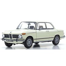 Kyosho 1:18 BMW 2002 Tii 1972 Blanco KS08543W