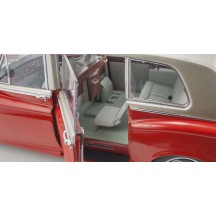 Kyosho 1:18 Rolls-Royce Phantom VI EWB 1968 Red-Light Beige KS08905RLB