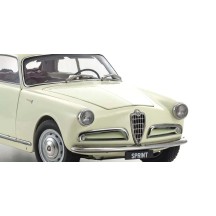 Kyosho 1:18 Alfa Romeo Giuletta Sprint Coupe 1954 White KS08957W