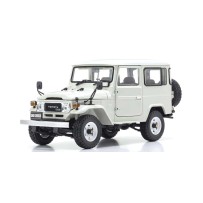 Kyosho 1:18 Toyota Land Cruiser 40 Van (BJ42V) 1980 Blanco KS08971W