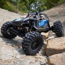 Axial 1-18 UTB18 Capra 4WS 4WD Trail Buggy RTR with Battery & Charger Blue AXI-1750T1
