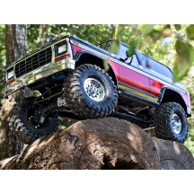 Coche RC Traxxas TRX-4 Ford Bronco 1979 1/10 4WD RTR con carrocería sin clips en color rojo TRX82246-4-RED