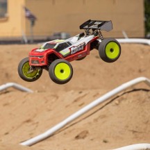 Truggy carreras 8IGHT-XTE Losi LOS04020