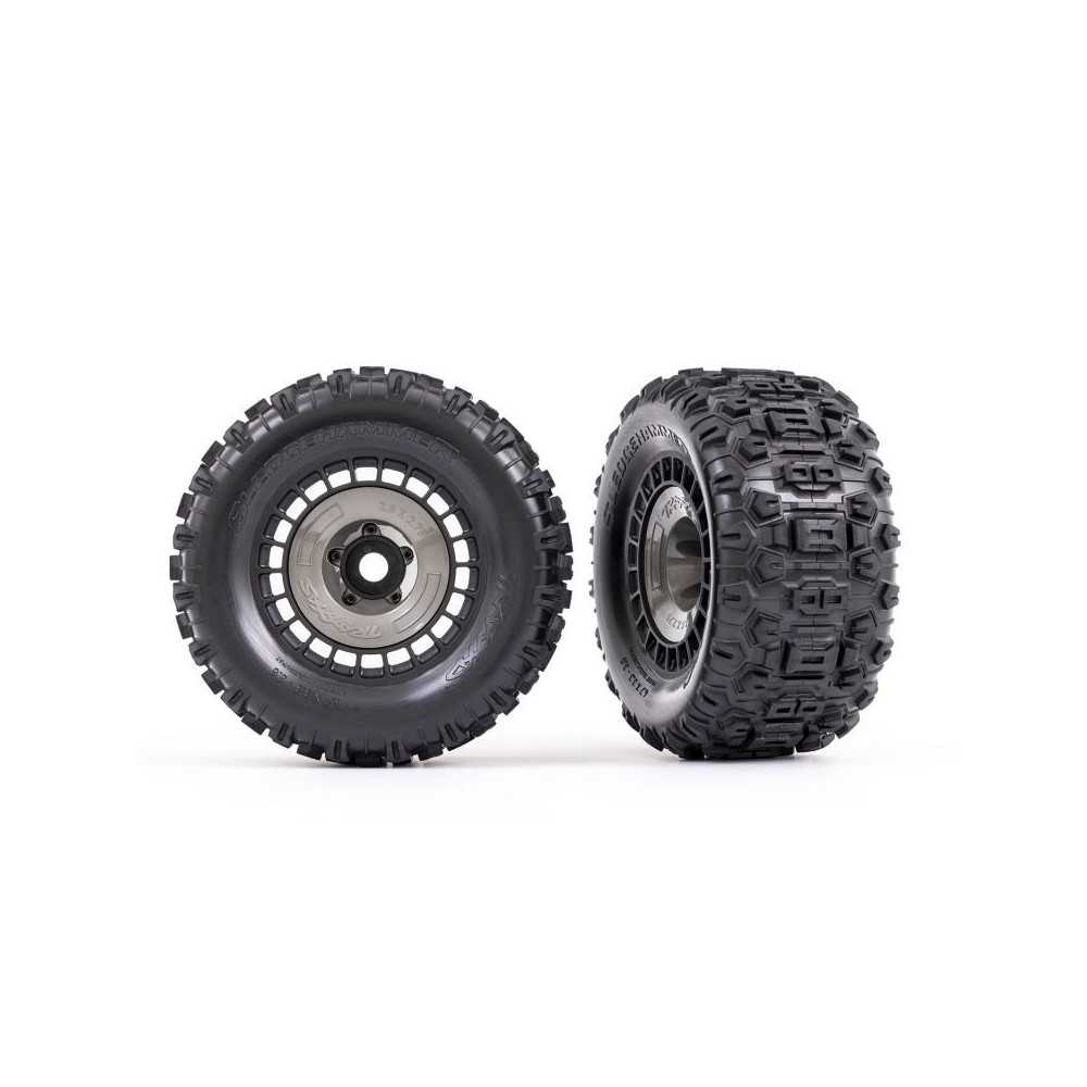 Traxxas Tires and wheels assembled glued (3.8 black wheels gray wheel covers) TRX9572 Traxxas Tires and wheels assembled glued (3.8 black wheels gray wheel covers) TRX9572