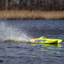 Pro Boat Blackjack 24" V2 Catamaran Brushless: RTR Heat Wave Visual PRB08049T1