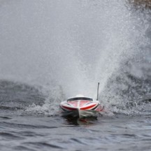 Pro Boat Impulse 32" Brushless Deep-V RTR with Smart White-Red PRB08037T2