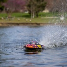 Pro Boat Sonicwake 24" Self-Righting Brushless Deep-V RTR (Battery & Charger Included) Red PRB-1992T1